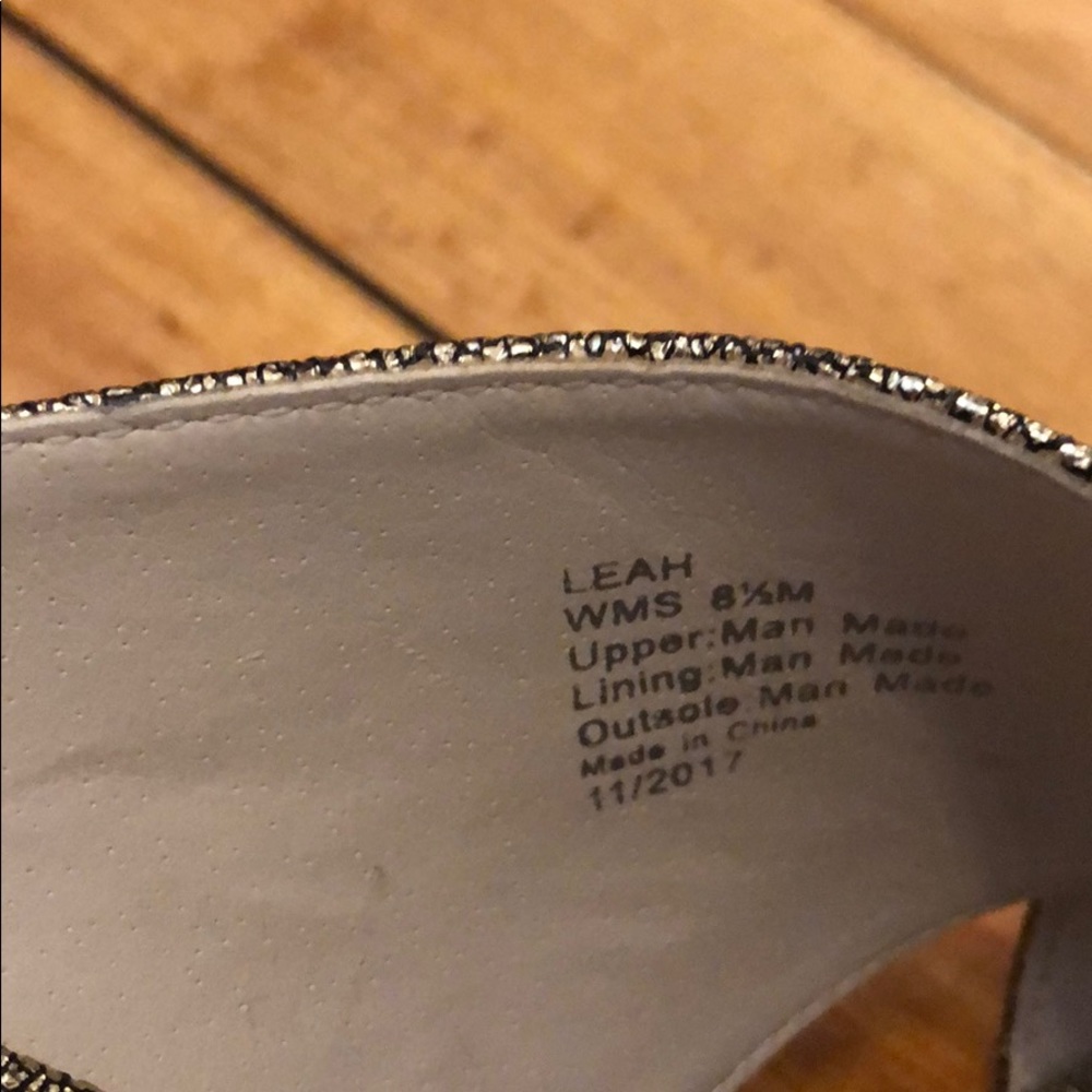 Kenneth Cole Sandals - Picture 3 of 4